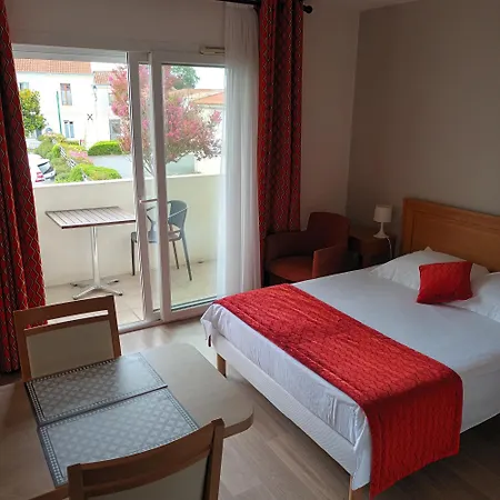 Domitys Le Clos Du Cèdre Aparthotel 3*